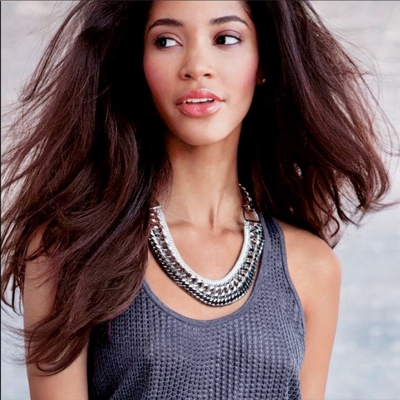 Stella & Dot Femme Fatale Necklace - Picture 2 of 9